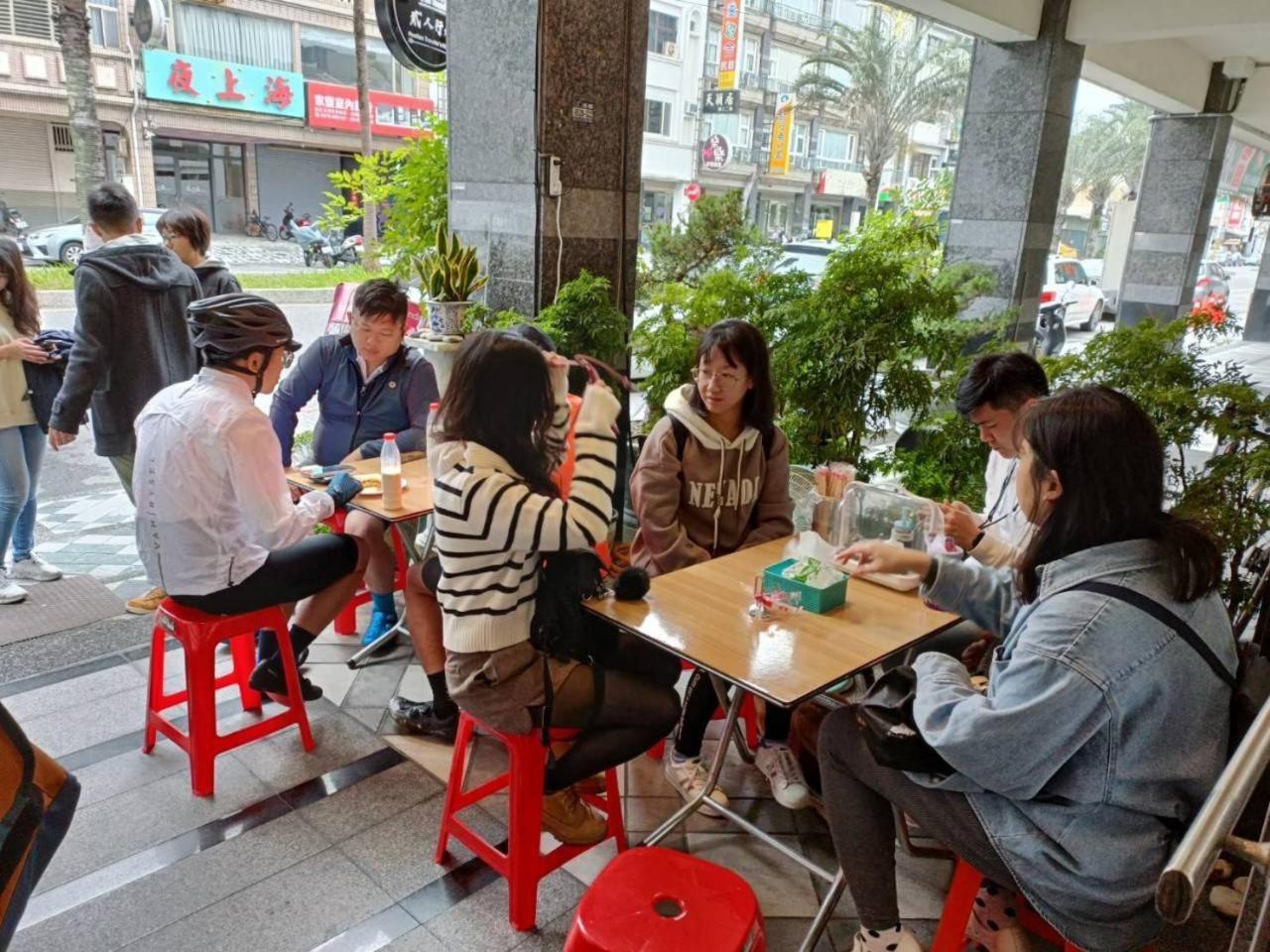 Hualien Traveler'S House Apartment Exterior photo